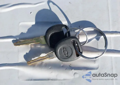 2000 Chevrolet Silverado 1500 z USA, uszkodzony, nr VIN 1GCEK19T7YZ340384